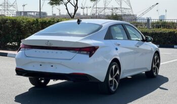 
									Hyundai Elantra 2022 full								