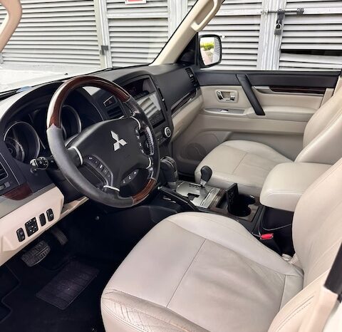 
								Mitsubishi Pajero 2011 full									