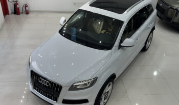 
									2015 Audi Q7 S-line 3.0L V6 TFSI // FREE: Insurance; Registration; Tinting; Salik Tag full								