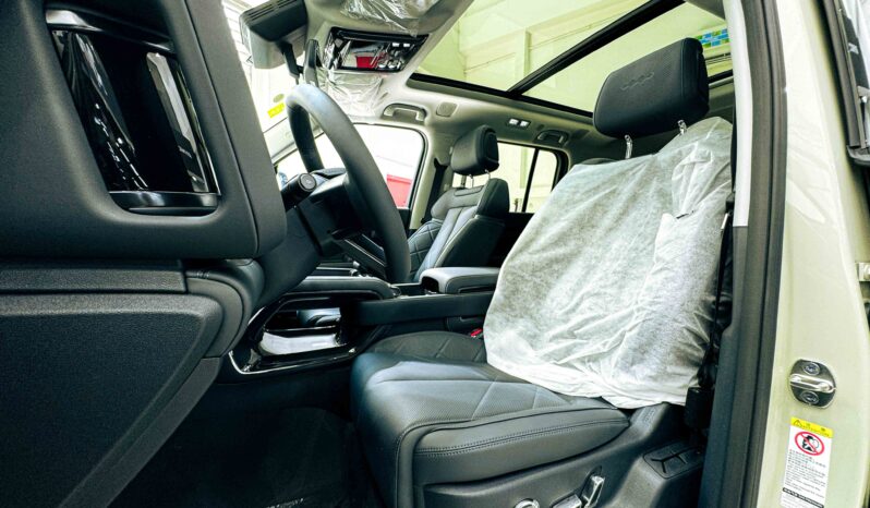 
								2025 BYD Leopard 5 Navigation Edition with hook| Plug-in Hybrid | Green | 3350 Aed PM full									