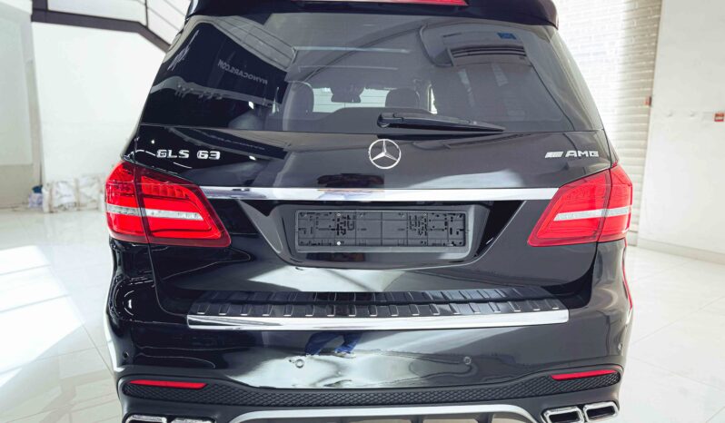 
								2015 Mercedes GL 500 Black V8 GLS 63 Kit Installed // FREE: 3rd Party Insurance; Registration; Tinting; Salik Tag full									