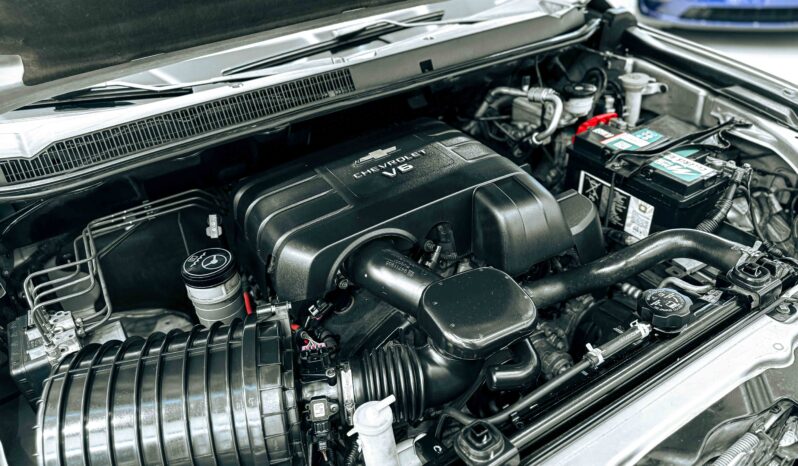 
								2013 Chevrolet Trailblazer Leaden LTZ 4WD with a 3.6L V6 Engine full									
