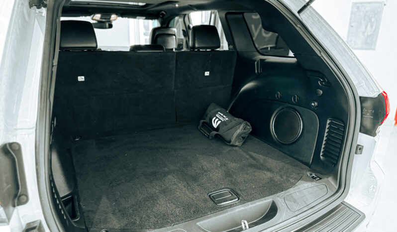 
								2021 Jeep Grand Cherokee Overland 3.6L V6 80th Anniversary Edition // EMI Starting from 1,490 AED full									
