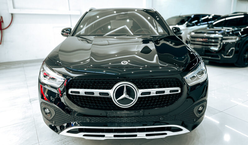 
								2022 Mercedes-Benz GLA 220 2.0L V4 // EMI Starting from 1,800 AED full									