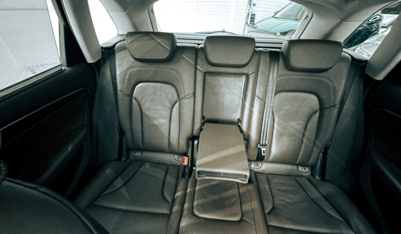 
								2016 Audi Q5 S-Line 40 TFSI Quattro 2.0L V4 // EMI Starting from 1,320 AED full									