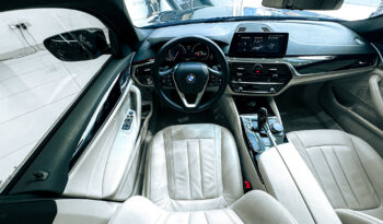 
									2019 BMW 520i Exclusive 2.0Twin Turbo V4 // EMI Starting from 1,470 AED full								