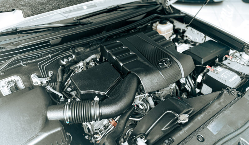 
								2015 Toyota Land Cruiser GXR 4.0L V6 // EMI Starts from 2,180 AED full									
