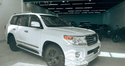 2015 Toyota Land Cruiser GXR 4.0L V6 // EMI Starts from 3,880 AED