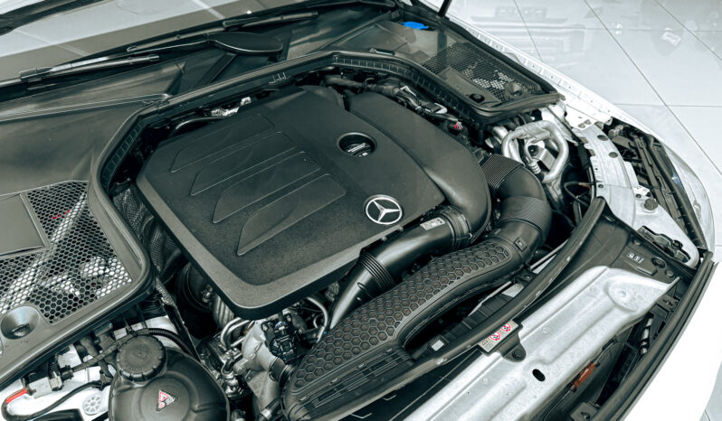 
								2021 Mercedes Benz C200 2.0L V4 // EMI Starting from 2,030 AED full									