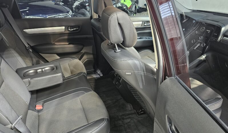 2023 Renault Koleos 2.5L V4 // *FREE*: 3rd Party Insurance; Registration; Tinting; Salik Tag // EMI starting from 1,230 AED full