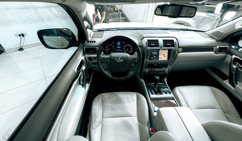 
								2016 Lexus GX 460 4.6L V8 Premier // EMI Starting from 2,430 AED full									