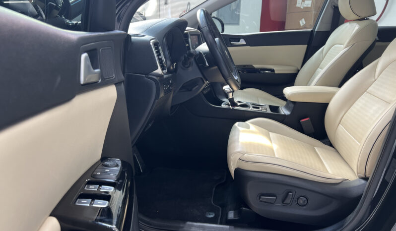 
								2018 KIA Sportage GT Line 2.0L V4 AWD // *FREE*: 3rd Party Insurance; Registration; Tinting; Salik Tag // EMI starting from 1,175 AED full									