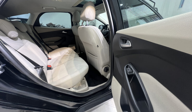 
								2017 Ford Focus Ambiente 1.5L V4 // *FREE*: 3rd Party Insurance; Registration; Tinting; Salik Tag // EMI starting from 590 AED full									
