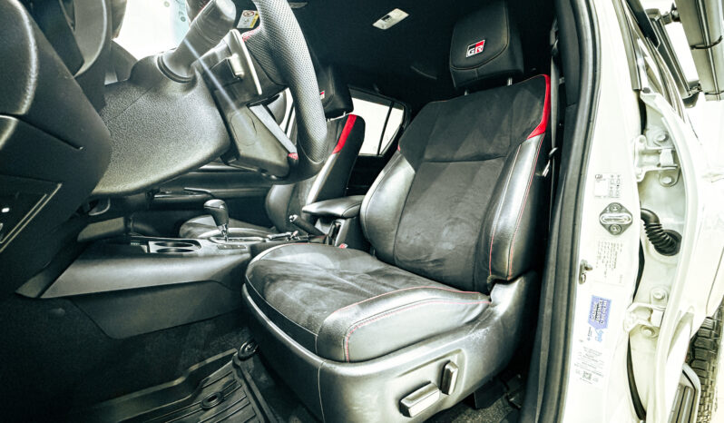 
								2022 Toyota Hilux GR Sport 4.0L V6 4*4 // *FREE*: 3rd Party Insurance; Registration; Tinting; Salik Tag // EMI Starts from 3,420 AED full									