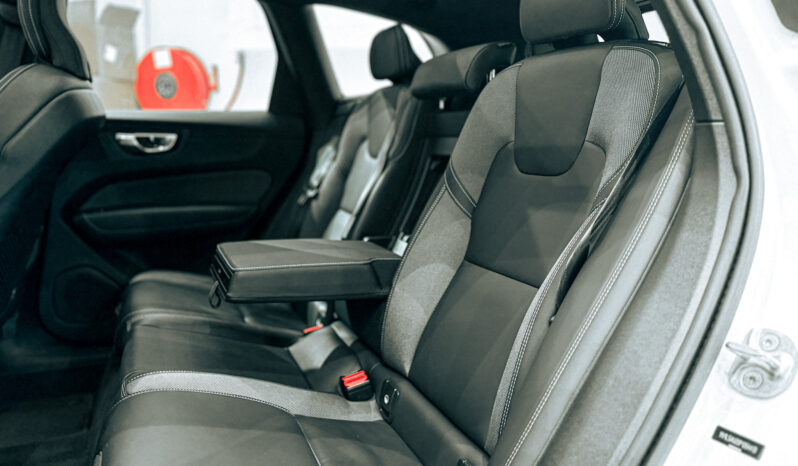 
								2023 Volvo XC60 B5 Ultimate AWD 2.0T V4 // *FREE*: 3rd Party Insurance; Registration; Tinting; Salik Tag // EMI 2,640 AED full									