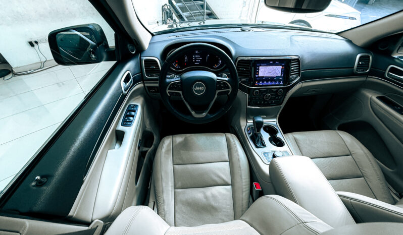 
								2020 Jeep Grand Cherokee Limited 3.6L V6 // *FREE*: 3rd Party Insurance; Registration; Tinting; Salik Tag // EMI 1,800 AED full									