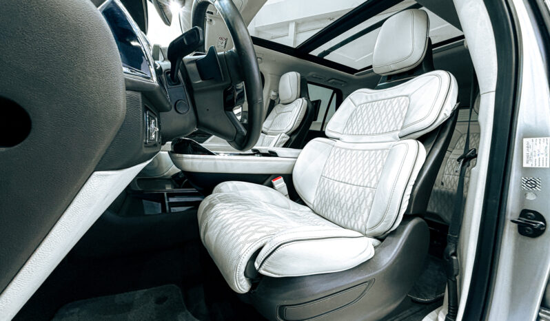 
								AED 2,890 // 20%DP // 2022 Lincoln Navigator // *FREE*: Insurance; Registration; Tinting; Salik Tag full									