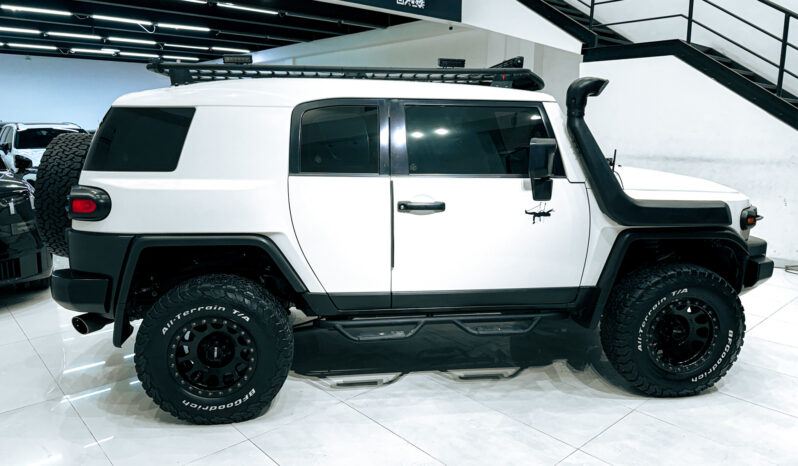 
								AED 2,050 // 20%DP // Toyota FJ Cruiser 2021 GXR | GCC Specs | Low Mileage | Modified full									
