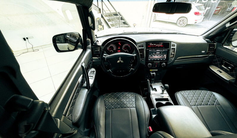 
								AED 1,370 // 20%DP // 2020 Mitsubishi Pajero // *FREE*: Insurance; Registration; Tinting; Salik Tag full									