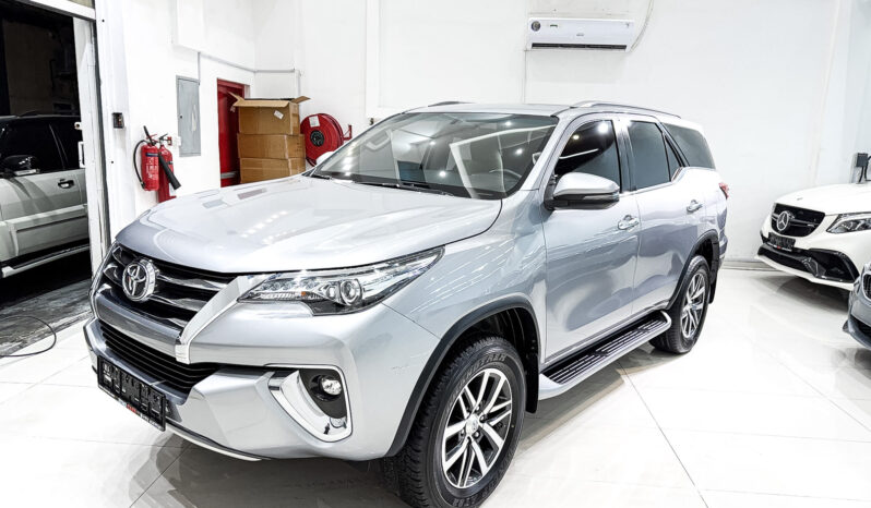 
								AED 1,640 // 20%DP // 2019 Toyota Fortuner VXR // *FREE: Insurance; Registration; Tinting; Salik Tag full									