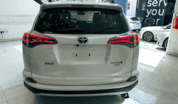 
									AED 3,100 // 20%DP // 2016 Toyota Rav 4 VXR // *FREE*: Insurance; Registration; Tinting; Salik Tag // 24 Months full								