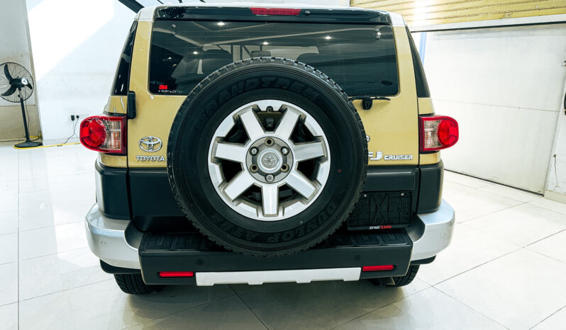 
								AED 2,190 // 20%DP // 2023 Toyota FJ Cruiser // *FREE*: Insurance; Registration; Tinting; Salik Tag full									