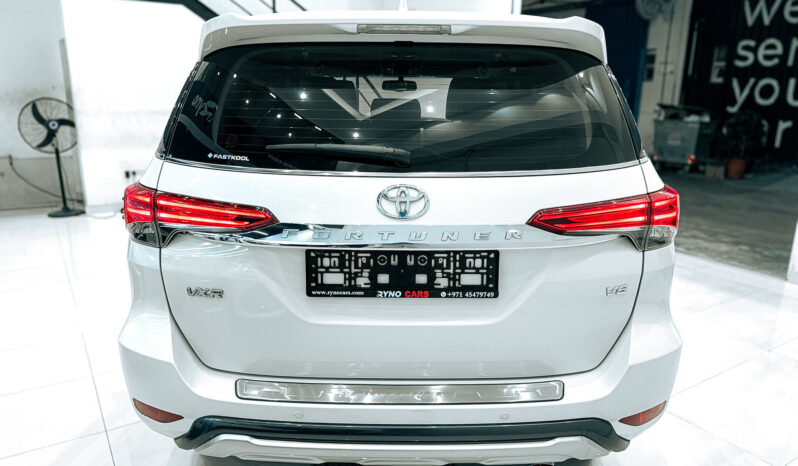 
								2018 Toyota Fortuner VXR 4.0L V6 // EMI starting from 1,600 AED full									