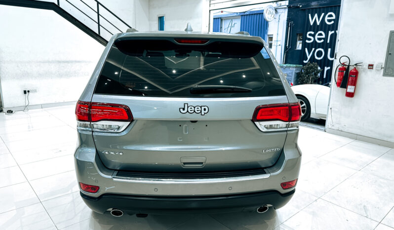
								2021 Jeep Grand Cherokee Limited 3.6L V6 4WD // EMI starting from 1,400 AED full									