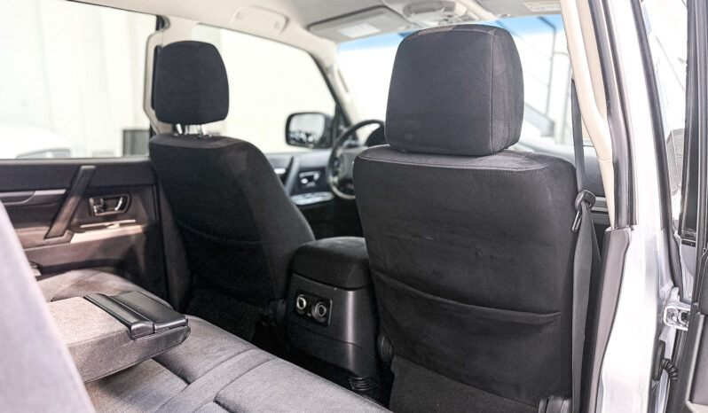 
								AED 980 // 20% DP // 2017 Mitsubishi Pajero GLS 3.5L V6 4WD (36 months) full									