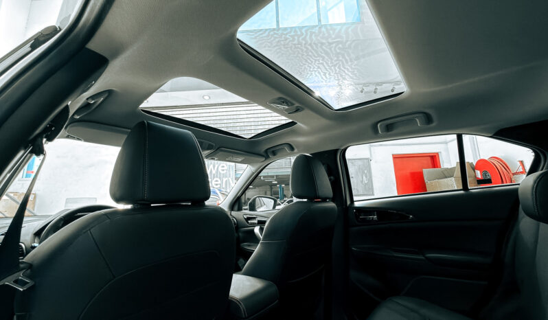 
								AED 850 // 20%DP // 2019 Mitsubishi Eclipse Cross 1.5T V4 GT Premium full									