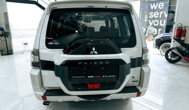 
								AED 1,700 // 20%DP // 2016 Mitsubishi Pajero GLS Top 5 Door // 24 Months full									