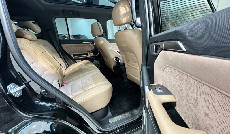 
								2026 Jetour T2 Traveler Plus 2.0L V4 4WD // EMI Starting from 2,450 AED full									