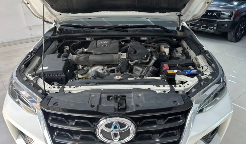 
								2023 Toyota Fortuner VXR 4.0L V6 // EMI Starting from 2,500 AED full									