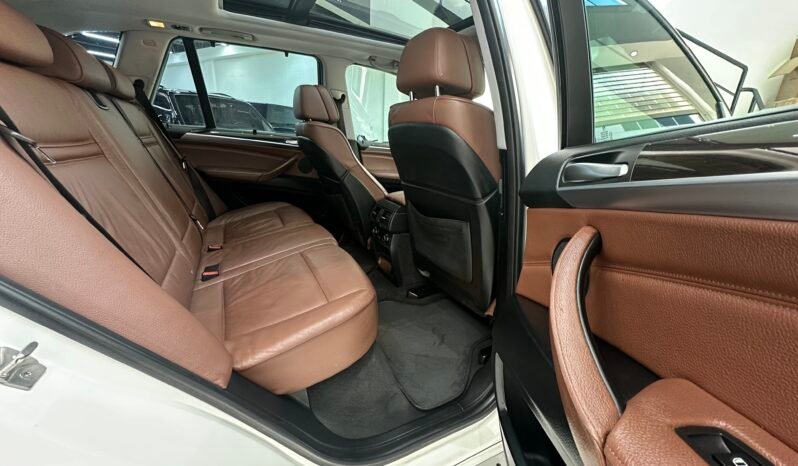
								2012 BMW X5 xDrive35i 3.0L V6 // Very well maintained // Cash/ Credit Card Accepted full									