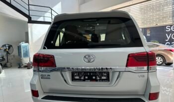
									2021 Toyota Land Cruiser GXR Grand Touring 4.6L V8 // EMI Starts from 3,900 AED full								