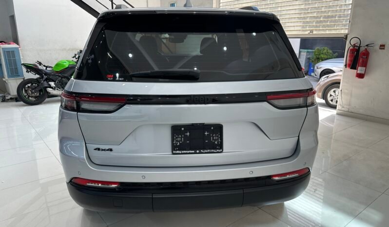 
								2022 Jeep Grand Cherokee Altitude 3.6L V6 // EMI Starts from 2,100 AED full									