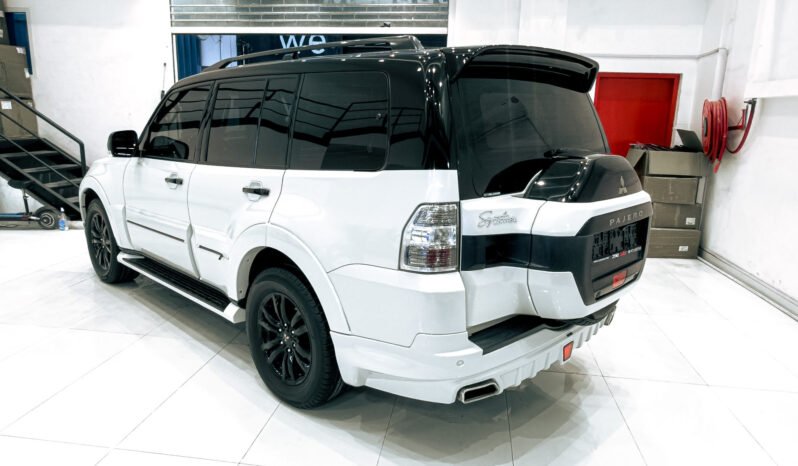 
								2020 Mitsubishi Pajero 3.8L V6 Signature Edition // EMI Starts from 1,300 AED full									