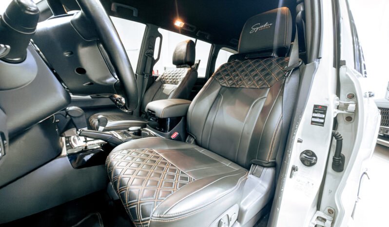 
								2020 Mitsubishi Pajero 3.8L V6 Signature Edition // EMI Starts from 1,300 AED full									